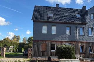 Mehrfamilienhaus kaufen in 44791 Bochum, Bochum - Haus mit großem Grundstück für Tierliebhaber in Bochum Harpen