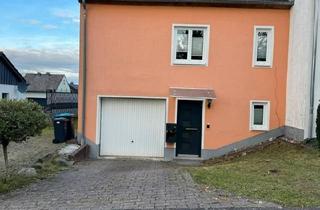 Reihenhaus kaufen in 54427 Kell am See, Kell am See - Modernisiertes Reihenhaus mit Garten und großer Terrasse