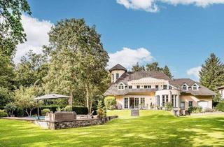 Einfamilienhaus kaufen in 16552 Schildow, Mühlenbecker Land - Repräsentatives Anwesen mit Turm, Pool und Parkgrundstück