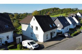 Haus kaufen in 51515 Kürten, Kürten - Freistehendes Zweifamilienhaus mit großem Grundstück in Kürten-Miebach