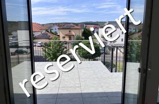 Wohnung kaufen in Brückenauer Str. 1a, 36124 Eichenzell, Dachgeschoss-Neubau mit Blick ins Grüne - reserviert