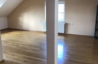 Wohnung mieten in Bühlertalstr. 102, 77815 Bühl, Gepflegte 2-Zimmer-Dachgeschosswohnung mit EBK in Bühl