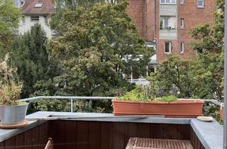 Wohnung mieten in Böheimstraße 93, 70199 Süd, Helle klimatisierte 2,5-Zimmer Dachgeschosswohnung in Stuttgart-Süd