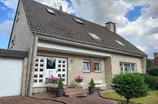 Wohnung mieten in 41469 Neuss, Freundliche und gepflegte 3,5-Raum-EG-Wohnung mit 2 Terrassen und 2 Garagen