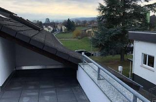 Wohnung mieten in Am Rödchen 43, 65510 Idstein, EBK und Dachterrasse: 3-Zimmer-Dachgeschosswohnung in Idstein