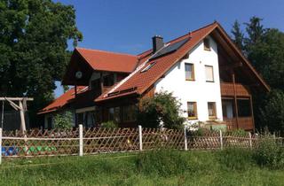 Wohnung mieten in Uttinger Straße, 86923 Finning, Helle 4-Zimmer Dachgeschosswohnung mit Balkon in Finning/ OT Entraching
