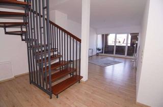 Wohnung mieten in 61267 Neu-Anspach, 3,5 Zimmer-Wohnung auf 2 Etagen mit Balkon und Hausmeisterservice