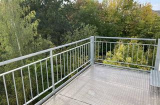 Wohnung mieten in Steinsgraben 44, 06712 Zeitz, Freundliche 4-Zimmer-Wohnung mit großen Balkon in Zeitz