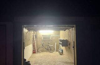 Garagen mieten in Jungfernbruch, 58135 Haspe, Geräumige Garage mit Dachboden