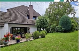 Einfamilienhaus kaufen in 61440 Oberursel (Taunus), Familientraum mit Stil: Großzügiges Einfamilienhaus mit Kamin, Loggia & Garten