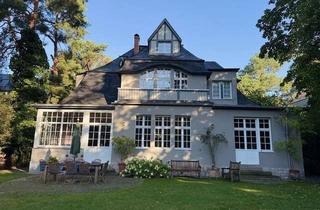 Haus kaufen in 14129 Nikolassee, Eleganz und Atmosphäre - traditionelles Anwesen dicht Rehwiese und Schlachtensee