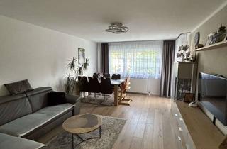 Wohnung kaufen in 71034 Böblingen, Stilvolle, modernisierte 4-Zimmer-Wohnung mit Balkon und Einbauküche in Böblingen