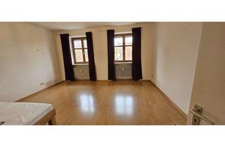Wohnung mieten in Ländgasse 117, 84028 Altstadt, Helle 2-Zimmer Wohnung mit Balkon im 2. OG in Landshut-Altstadt