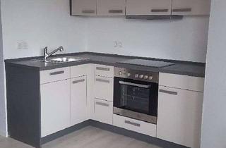Wohnung mieten in Obere Burghalde 28, 71229 Leonberg, Aattraktive 2-Zimmer-EG-Wohnung in 2-Familienhaus mit Einbauküche, Terrasse, Stellplatz