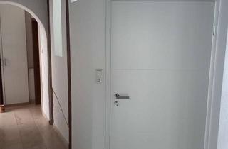 Wohnung mieten in Hauptstraße 31, 96155 Buttenheim, 4-Zimmer Wohnung mit Autostellplatz und evtl. Garten in Buttenheim