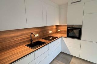 Wohnung mieten in Schillerstrasse, 63500 Seligenstadt, Sehr schöne 4 Zimmerwohnung mit neuer Marken Einbauküche und Balkon Erstbezug nach Renovierung