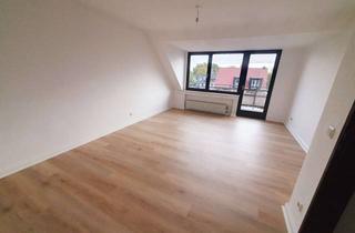 Wohnung mieten in Doeckelstraße 10, 47839 Hüls, Badezimmer komplett neu - Moderne 2-Zimmer Dachgeschosswohnung in Krefeld-Hüls