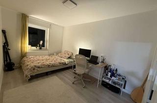 WG-Zimmer mieten in Sybelstraße 1a, 76137 Südstadt, Schönes Zimmer in 3ed WG - recently renovated apartment