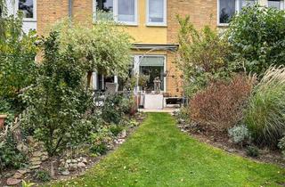 Reihenhaus kaufen in 23562 St. Jürgen, Attraktives Reihenhaus in Lübeck – modernisiert und vermietet, mit Garten in Uni-Nähe