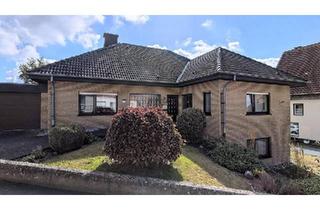 Haus kaufen in 59609 Anröchte, Anröchte - Großer Bungalow mit Einliegerwohnung in ruhiger Lage