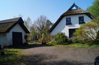 Haus kaufen in 26931 Elsfleth, Elsfleth - Weißes Landhaus unter Reet