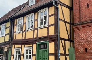Haus kaufen in 39606 Osterburg, Osterburg (Altmark) - Fachwerkhaus in der Stadtmitte von Osterburg - 96 m²