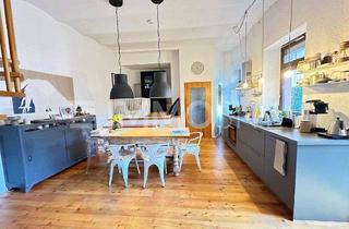 Wohnung kaufen in 76530 Innenstadt, 4-Zimmer Traummaisonette direkt bezugsfrei für Anleger und Eigennutzer