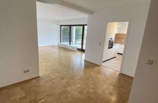 Wohnung kaufen in 57072 Siegen, Helle 2-Zimmer Wohnung mit Balkon und Garage in Siegen -Provisionsfrei