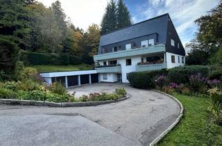 Wohnung kaufen in Zeppelinstraße, 72250 Freudenstadt, Exklusive 2-Zimmer-Dachgeschosswohnung in ruhiger Aussichtslage