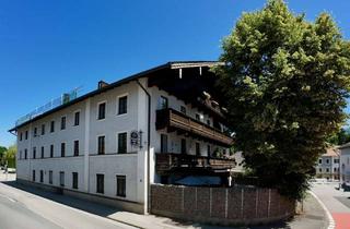 Wohnung kaufen in 83278 Traunstein, Stilvolle 3-Zimmer-Wohnung in Traunstein – modernisiert, bezugsbereit mit Stellplatz