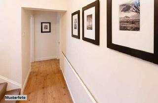 Wohnung kaufen in Friedrichstraße xx, 24534 Innenstadt, 4-Zimmer-Maisonettewohnung - provisionsfrei