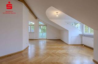 Wohnung kaufen in 82418 Murnau, Sofort bezugsfreie 2-Zimmer-Dachgeschosswohnung - die Chance auf ein neues Zuhause!