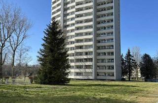 Wohnung kaufen in 82178 Puchheim, Charmante 2 Zimmer-Wohnung mit zwei Südbalkonen und traumhaftem Ausblick