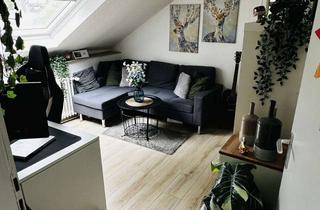 Wohnung mieten in Industriestraße 51, 47803 Kempener Feld/Baakeshof, Reserviert! Helle und gemütliche 2-Zimmer Dachgeschosswohnung in wunderschönem Altbau