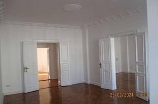 Wohnung mieten in 10119 Mitte, Wunderschöne große 5 Zimmer Altbauwohnung in zentraler Lage