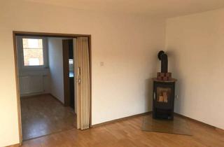 Wohnung mieten in 58739 Wickede, Sanierte 3-Raum-Wohnung mit Balkon und Einbauküche in Wickede