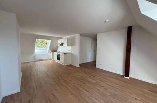 Wohnung mieten in Königsberger Str. 14, 24306 Plön, Neuer Wohntraum unterm Dach – modern, hell & charmant