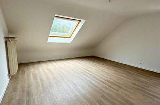 Wohnung mieten in Rastpfuhl, 66113 Saarbrücken, Renovierte 4 ZKB-Dachgeschosswohnung in zentraler Lage Rastpfuhl