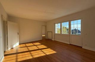 Wohnung mieten in 65193 Nordost, 3-Zimmer Whg, Südlage, große Terrasse, auf Parkgrundstück, zu Vermieten!