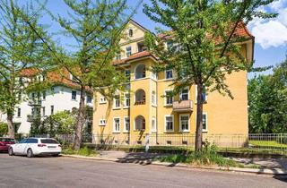 Wohnung mieten in Eibenstocker Straße 29, 01277 Striesen-Süd, Tolle Altbauwohnung mit hochwertiger EBK, Balkon, schickem Bad und Designbelag.