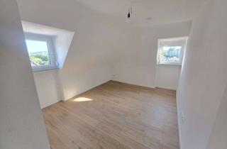 Wohnung mieten in 70376 Bad Cannstatt, Modernisierte 2-Zimmer-Dachgeschosswohnung (ca. 55 m²) mit Einbauküche in Stuttgart-Bad Cannstatt