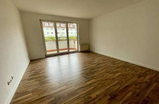 Wohnung mieten in Klopstockstraße 4c, 06449 Aschersleben, Frisch renovierte 3-Zimmer-Wohnung mit neuer Einbauküche, Gäste-WC und Stellplatz - Erdgeschoss