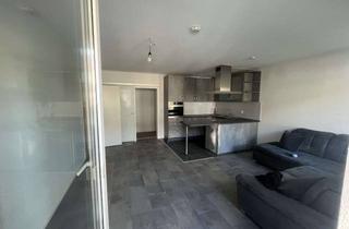 Wohnung mieten in 22045 Tonndorf, Stilvolle, vollständig renovierte 2-Zimmer-Wohnung mit Balkon und Einbauküche in Hamburg