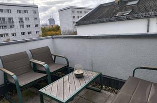 Wohnung mieten in Friedenstraße 14, 10249 Friedrichshain, 1-Raum Appartment in 2er WG - über den Dächern von Berlin am Volkspark Friedrichshain