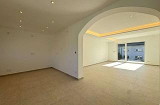 Wohnung mieten in 63150 Heusenstamm, Helle Obergeschosswohnung mit Balkon & Dachterrasse