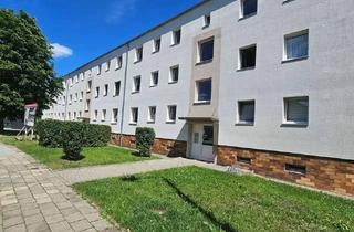 Wohnung mieten in Humboldtstraße 34, 06749 Bitterfeld-Wolfen, Schnell sein lohnt sich- 3 Zimmerwohnung mit Balkon und Fußbodenheizung