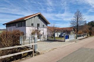 Wohnung mieten in Tradtstr. 49a, 93453 Neukirchen, Gepflegte 2 Zimmer-Wohnung mit Galerie u. Balkon in Neukirchen b. Hl. Blut