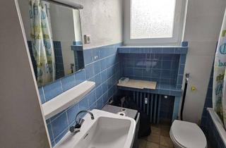 Wohnung mieten in 47798 Stadtmitte, 1-Zimmer Wohnung im 3. OG in Krefeld Stadtmitte mit Balkon