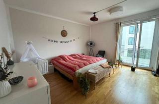 Wohnung mieten in Haydnstraße, 93053 Galgenberg, Großzügige 2-Zimmer Wohnung mit EBK (WG-geeignet)