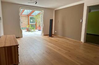 Doppelhaushälfte kaufen in 90547 Stein, Doppelhaushälfte mit Wellnessbereich und großem Grundstück! Exklusives Wohnen und Entspannungsoase!